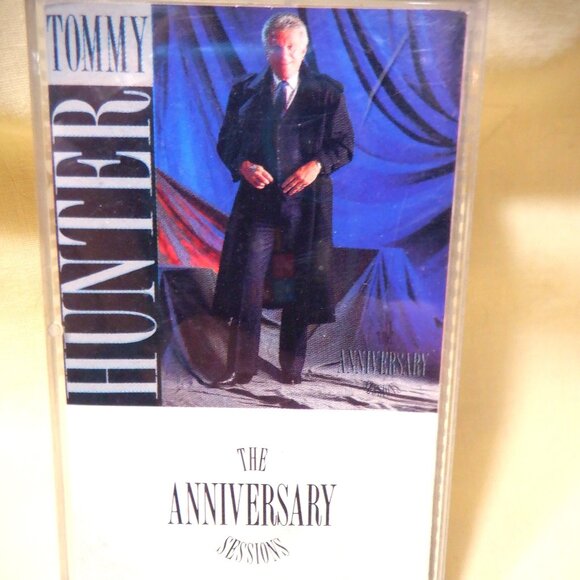 ~ Cassette ~~~ TOMMY HUNTER ~~~ The Anniversary - Picture 1 of 1